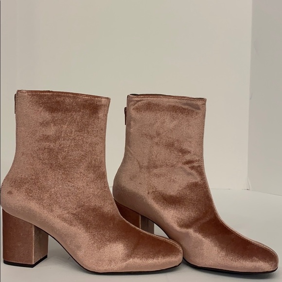 Free People Shoes - NEW!! Free People Cecile Velvet Booties Size 10
